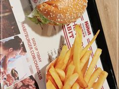 -The Habit Burger Grill 哈比特汉堡(复兴soho店)