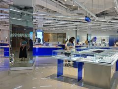 -优购镜仓(黄岛吾悦店)
