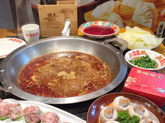 -憨孃孃·重庆老火锅(红山黑金店)