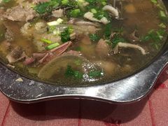 -谢老五跷脚牛肉·非遗传承店