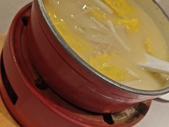 锅仔菌王煮蛋饺-峨嵋酒家(牡丹园店)