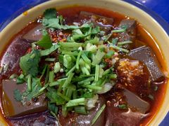 冒鸭血-马路边边火锅串串(观前街店)