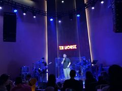 -TZ House音乐现场(来福士中心店)