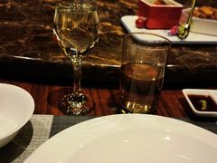 -齐河孔雀王温泉酒店·金孔雀自助百汇