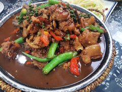 -八两八金·莱芜特色炒鸡(市南漳浦路店)