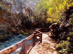 -龙水峡地缝景区