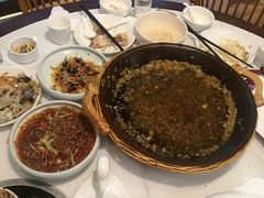 -阿瓦山寨·湘菜现炒·剁椒鱼头王(咸阳总店)