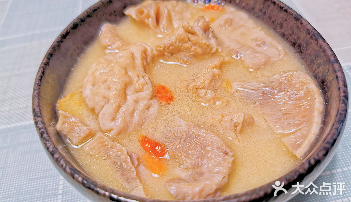 苏式秋冬美食[礼花]--家常苏式肠肺汤[加油]