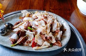Kimchi Stir-Fried Ostrich Meat