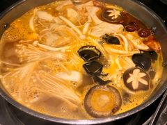 -重庆小天鹅火锅(中商广场店)