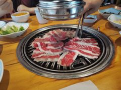 -唯成•韩国炭火烤肉 유성고기