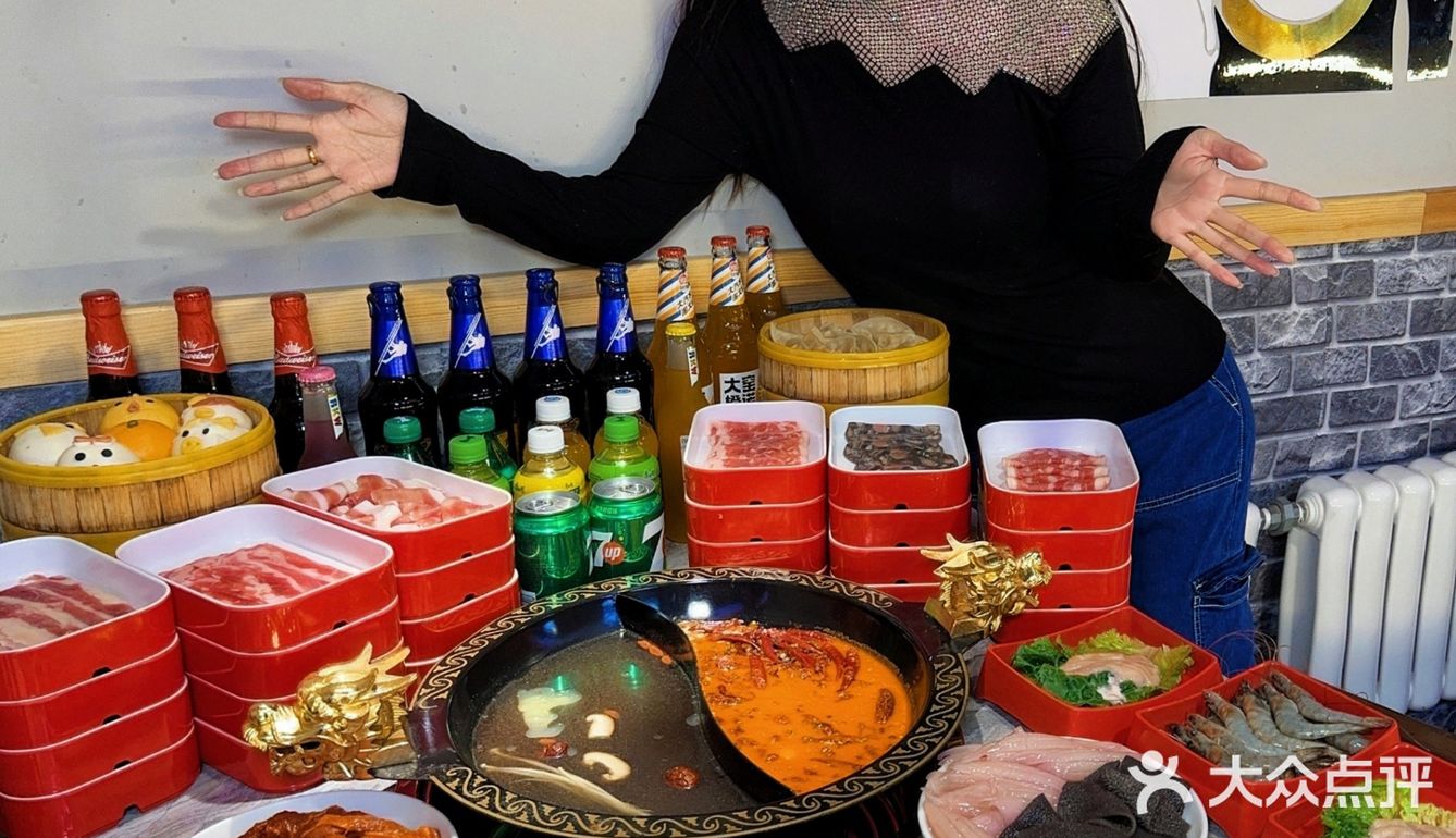天冷来吃重庆自助火锅，少少价格大大满足！