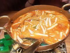 冬荫功汤-泰堤坊(淡水体育馆店)