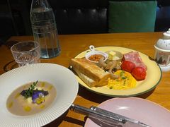 -JINNS锦时 steak&pizza(浸信会礼拜堂旧址店)