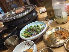 -青瓦餐厅·生鱼片·韩园烤肉(西塔店)