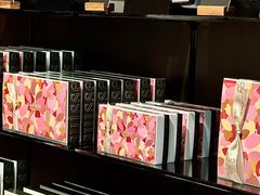 -Laderach 莱德拉(上海环贸iapm店)