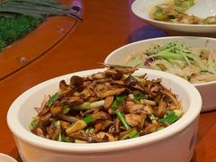 -老街坊美食汇(玉兰大街店)