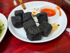 -芦茨金富饭庄·25年老字号·专做稻草鸡
