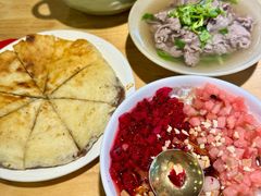 -大众跷脚牛肉馆·非遗传承单位(峨眉山店)