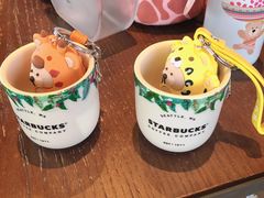 -星巴克(西安曲江银泰店)