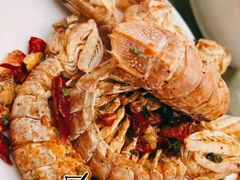 -四川小胡子海鲜(丁村万人海鲜广场店)