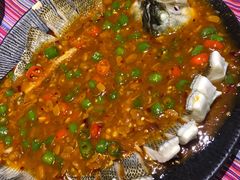 -香巴拉云南餐厅(华莱坞店)