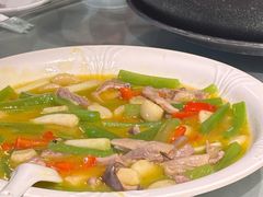 -兔行天下-鸿鹤鲜锅兔(中海国际店)