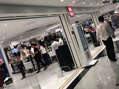 -优衣库(上海正大广场店)