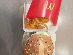 -麦当劳(华融店)