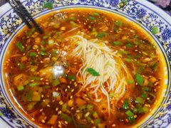 -牛一嘴·兰州牛肉面·大盘鸡(财富中心店)