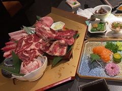 -铭牛烧肉·和牛海鲜自助(高新月牙湖店)