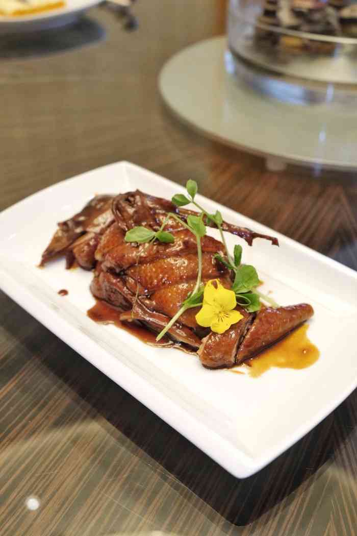 今天受朋友之约来到下沙希尔顿酒店的和园餐厅用餐