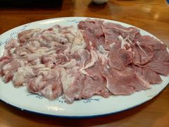 天衣無縫拚一兩肉-华哥新鲜猪精品美食