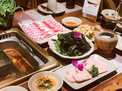 -东巴人鱼豆花火锅(幸福街店)
