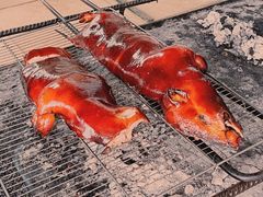 -黄记四更烤乳猪店