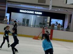 -冰纷万象滑冰场(沈阳万象城店)