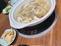 -龙泉人椰子鸡·糟粕醋·地标海南菜(龙昆南店)