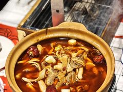 -李双猪·小龙虾·烧烤·羊肉煲(乐山店)