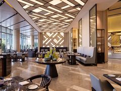 大堂-前海华侨城JW万豪酒店·都会尚膳自助餐厅·牛排海鲜酒水畅飨