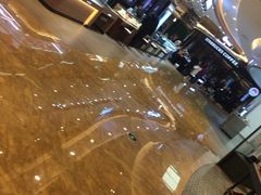 -王府井百货熙地港店