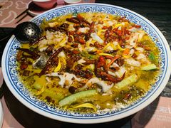 -桂二老坛酸菜鱼(三街两巷店)