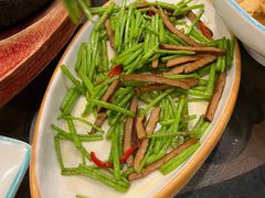 藜蒿炒香干-西江美食舫·江西菜(健德桥店)