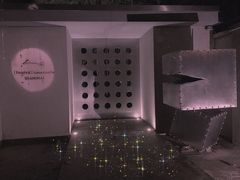 -穹六人间 people 6(岳阳路店)
