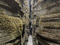 -梭布垭石林景区