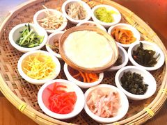 -包整·丝娃娃(一览甲秀楼风景店)