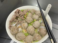 -吴山路夜市