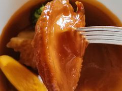 鲍鱼汁扣鲜鲍鱼-富力丽思卡尔顿酒店·丽轩中餐厅