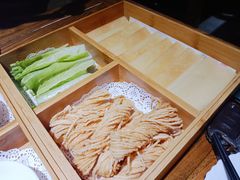 -湖畔鲁菜·二十年老字号餐厅(大明湖店)
