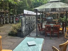 -土砂锅生态山庄·非遗砂锅雅鱼
