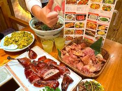 -老滇山寨•云南特色菜•地方菜•民族风情歌舞表演(金碧店)